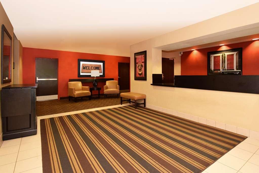 Extended Stay America Suites - Cleveland - Brooklyn Інтер'єр фото
