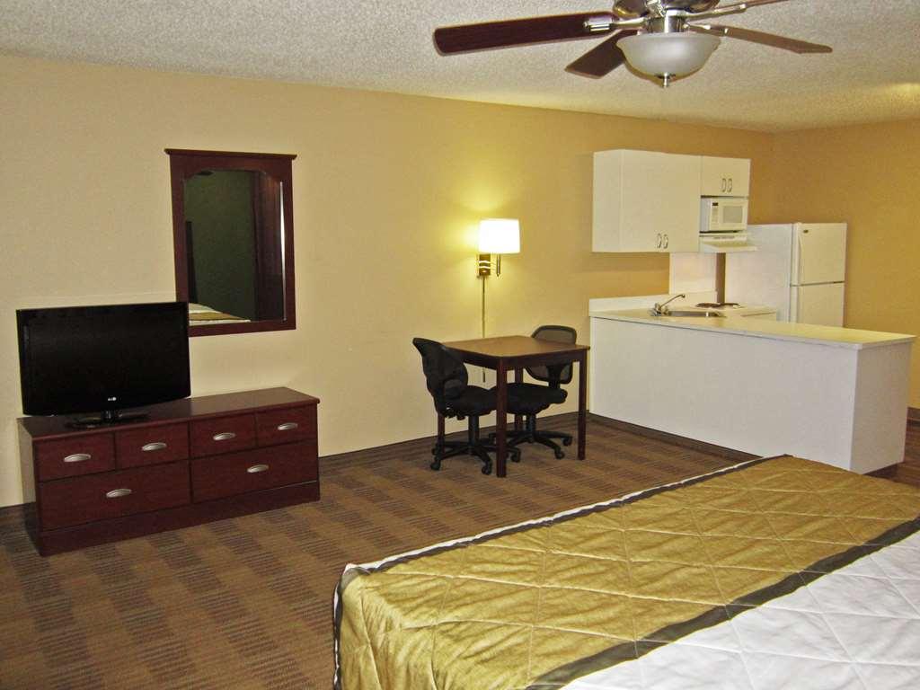 Extended Stay America Suites - Cleveland - Brooklyn Номер фото