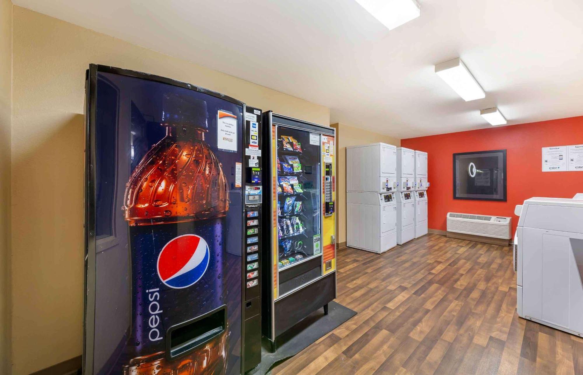 Extended Stay America Suites - Cleveland - Brooklyn Екстер'єр фото