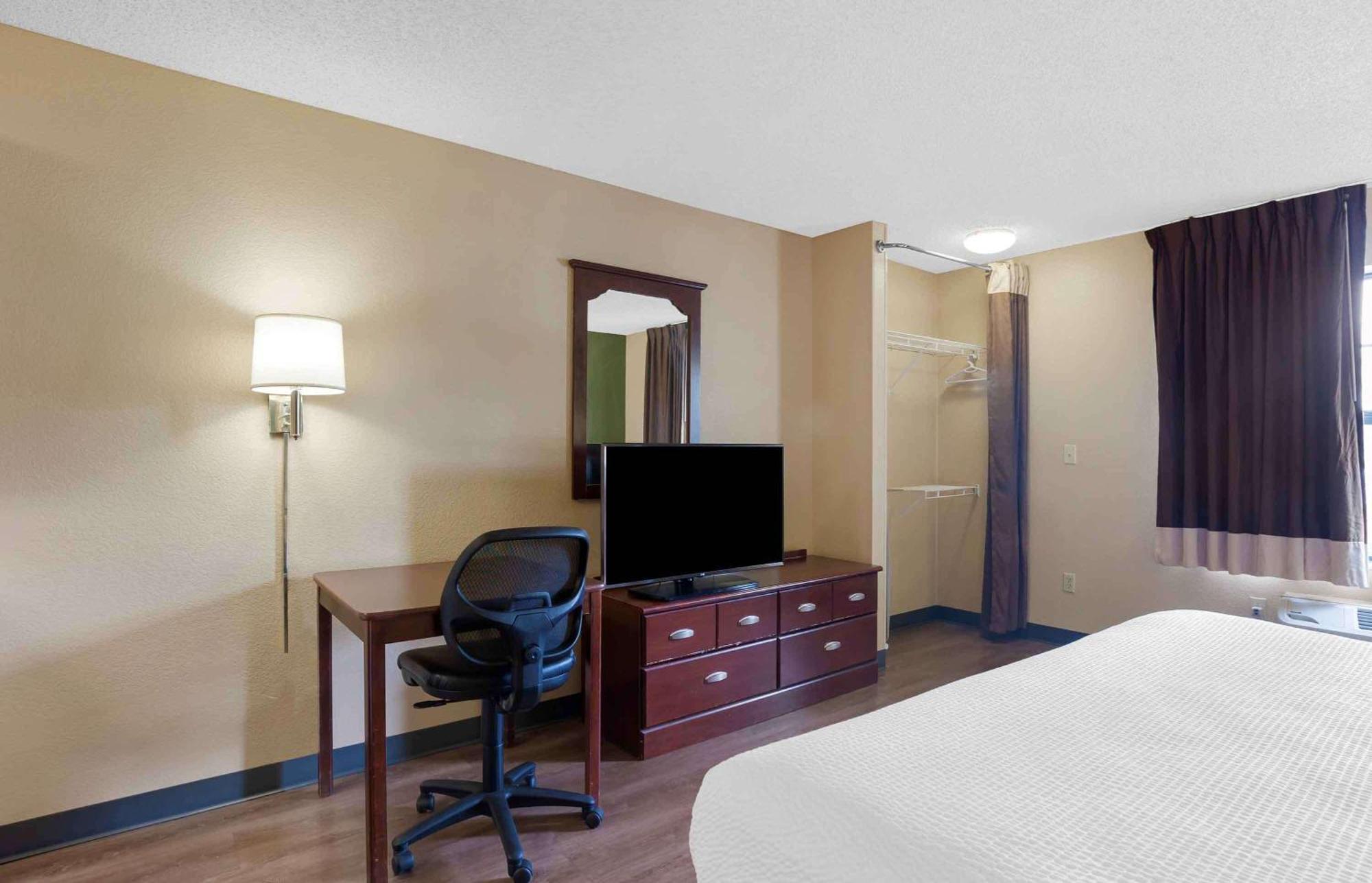 Extended Stay America Suites - Cleveland - Brooklyn Екстер'єр фото