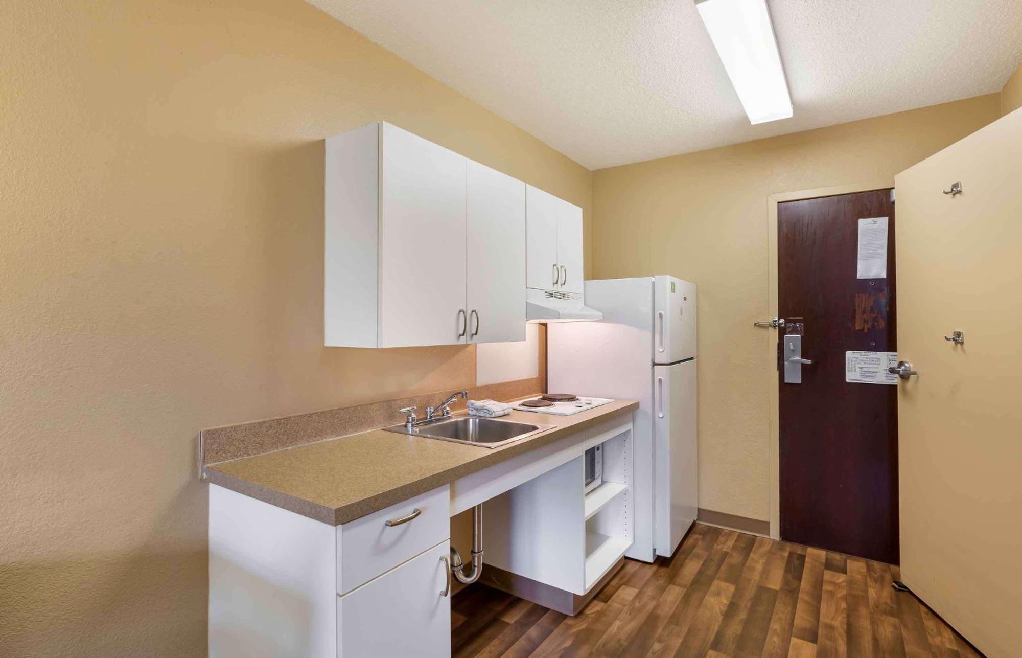 Extended Stay America Suites - Cleveland - Brooklyn Екстер'єр фото