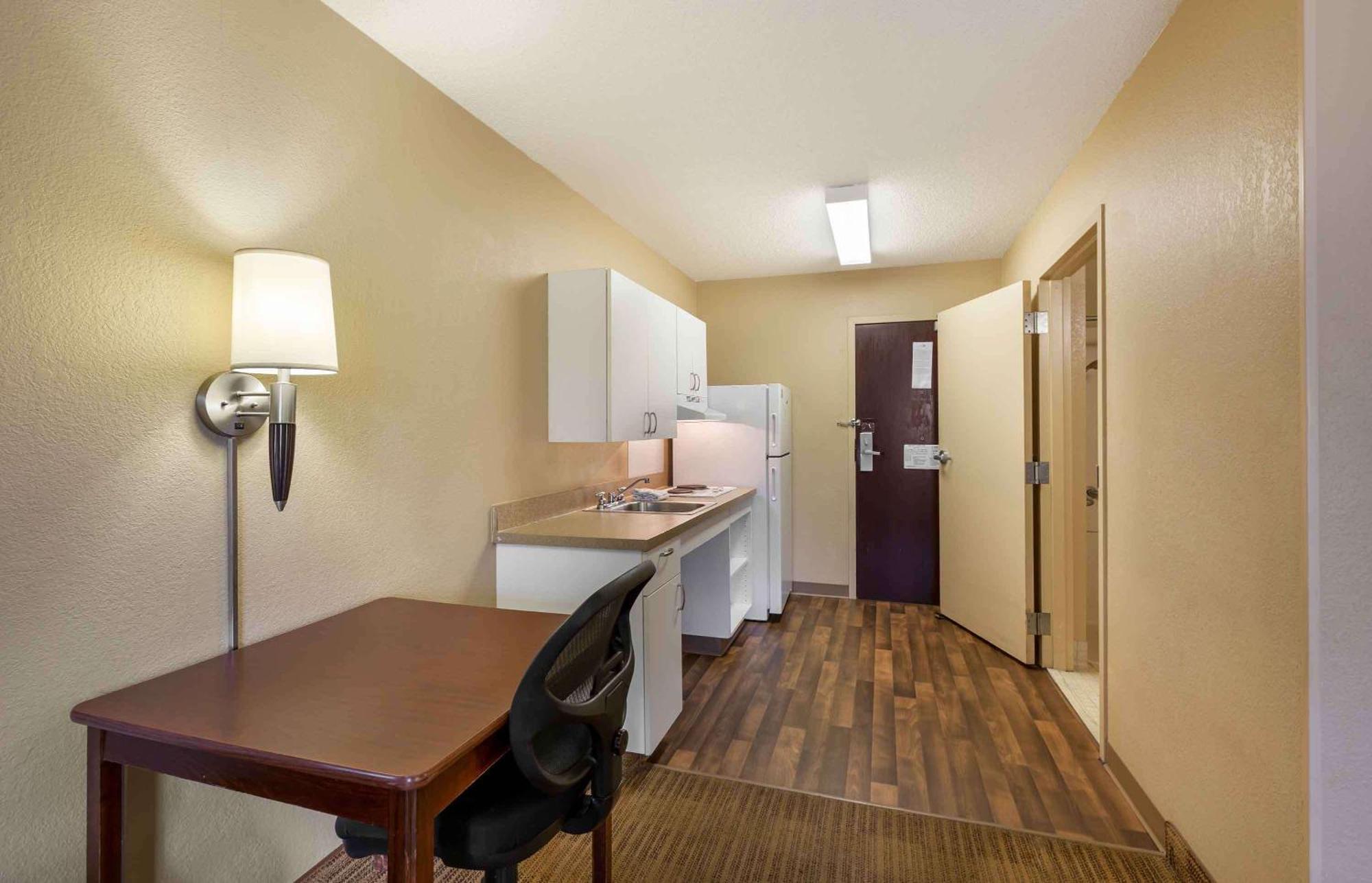 Extended Stay America Suites - Cleveland - Brooklyn Екстер'єр фото